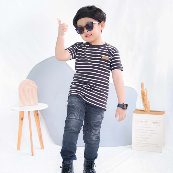 Kaos anak stripe garis hitam