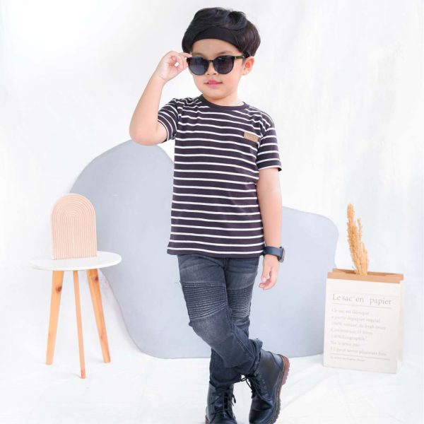 Kaos anak stripe garis hitam