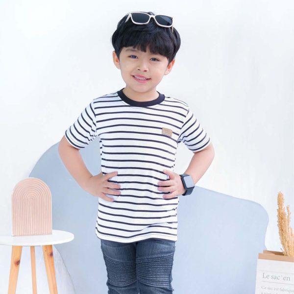 Kaos anak stripe garis putih